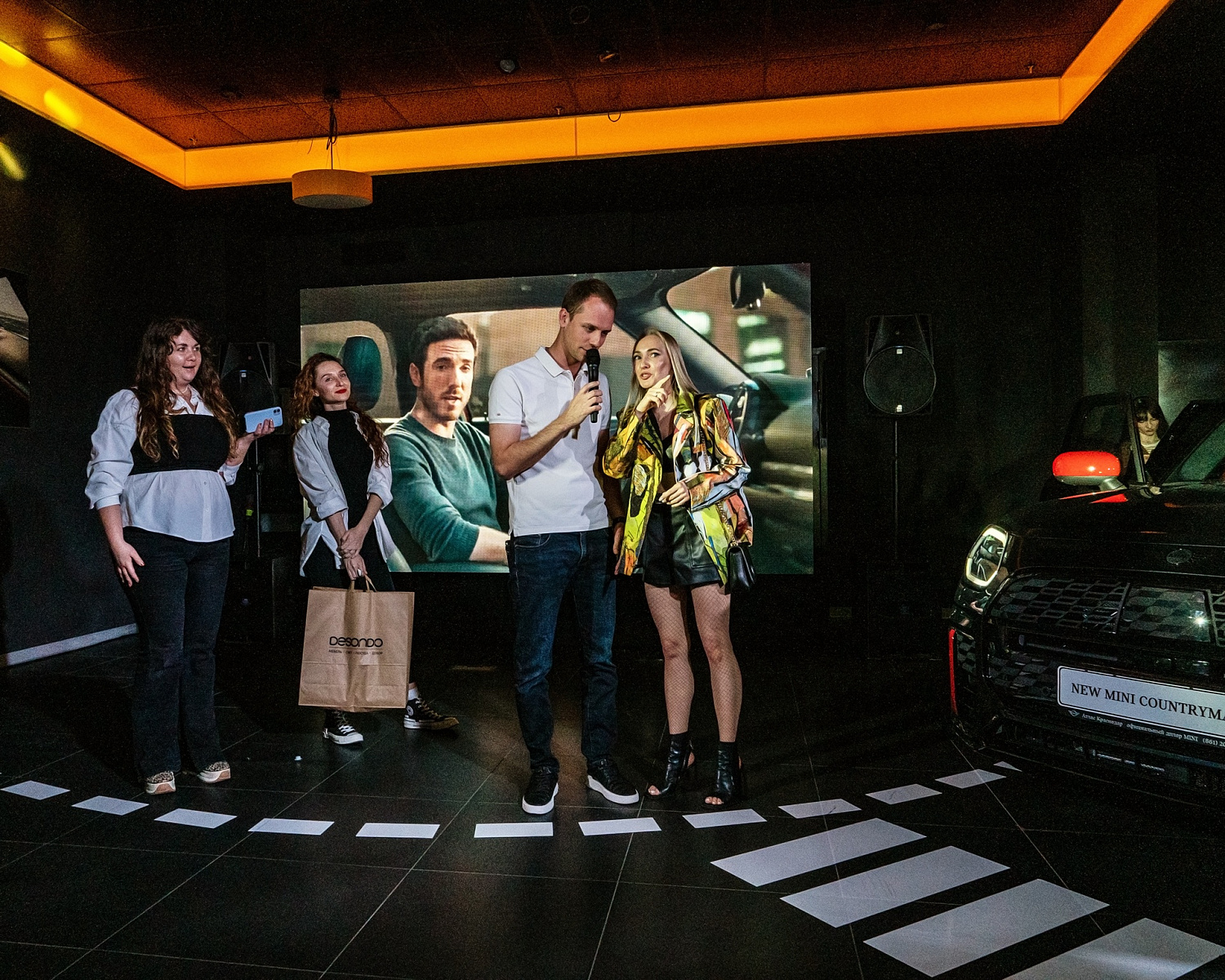 DESONDO на презентации нового Mini Countryman